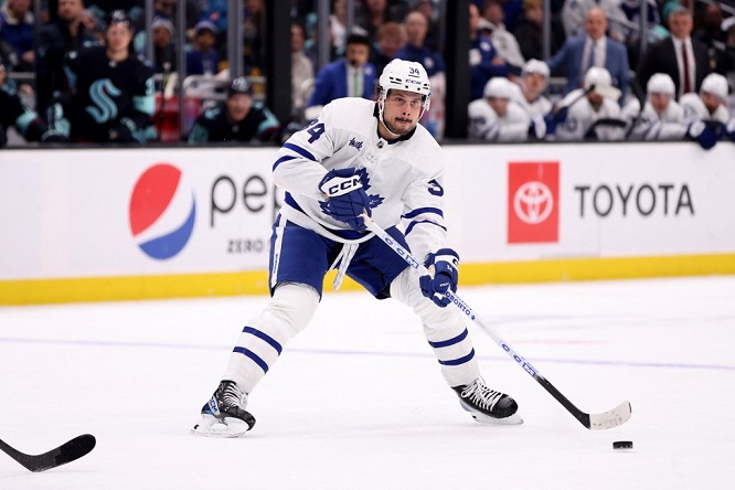 Toronto Maple Leafs leder Tampa Bay Lightning med 5 i grundserien